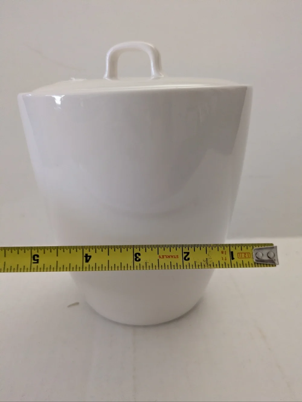 Starbucks At Home Collection 2004 ivory/White canister With Lid